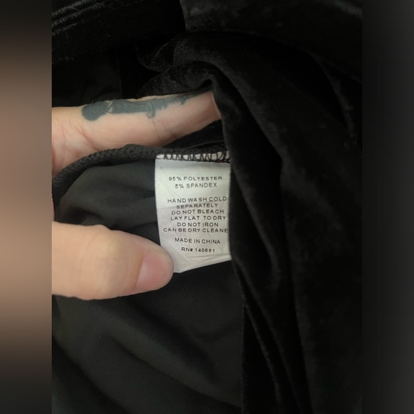 Unique Vintage Black Velvet Surplice Long Sleeve Bodysuit, Size 1x, NWT! - Picture 13 of 14